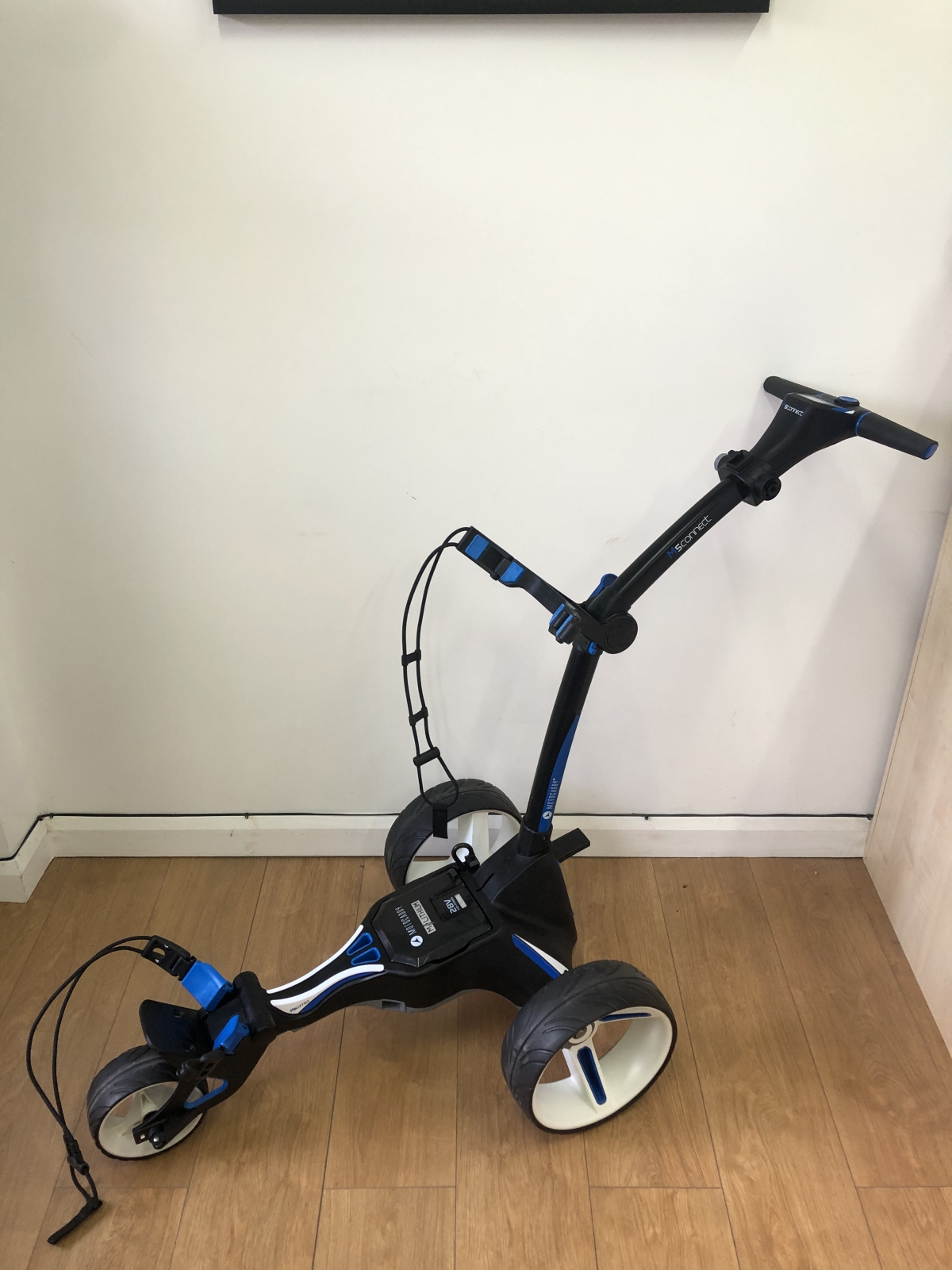 Motocaddy M5 Connect GPS (Only used once) MBM Golf Powakaddy Motocaddy Hill Billy